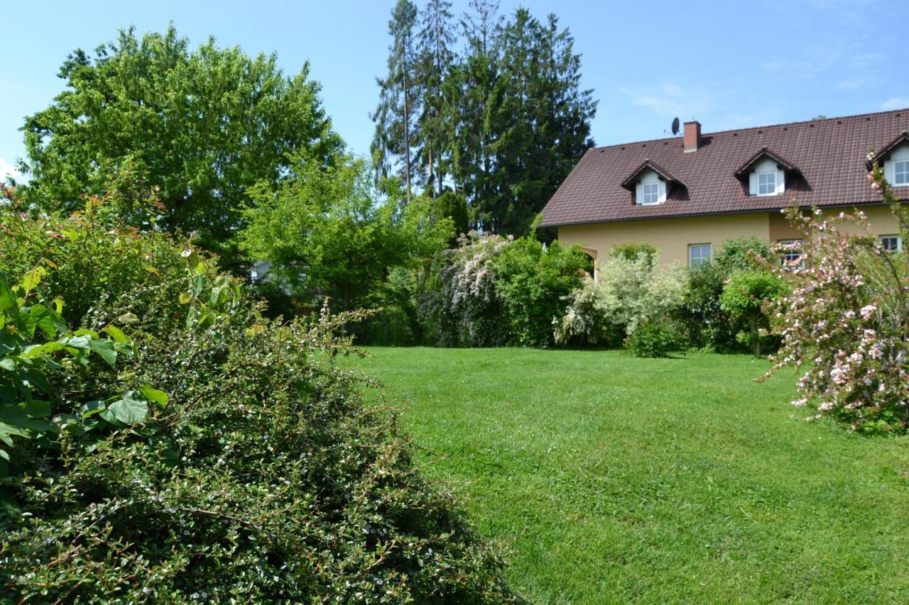 Gaestehaus Reingruber Ried im Traunkreis Екстериор снимка